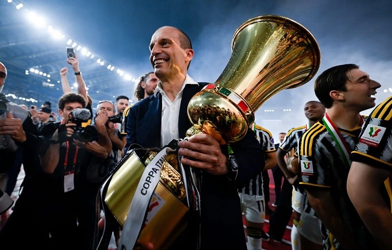 CHÍNH THỨC! Juventus sa thải HLV Allegri dù vừa vô địch