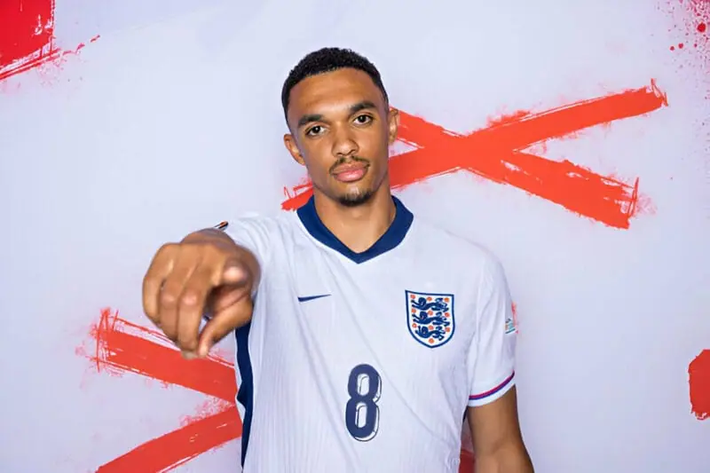 ĐT Anh tại Euro 2024: Alexander-Arnold xứng đáng đá chính nơi hàng tiền vệ!